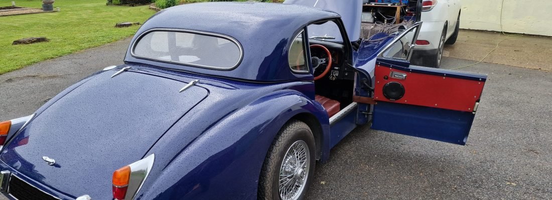 Classic Jaguar Car Tune Up